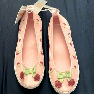 New with Tags! Gymboree Strawberry Pink Dress Shoes Big Girl size 2